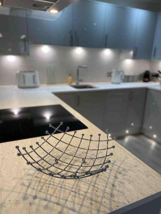 Luxury Town Centre Apartment Walking Distance To Rsc Theatre Stratford-upon-Avon Eksteriør billede
